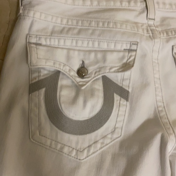 TRUE RELIGION White Jeans - Picture 6 of 9